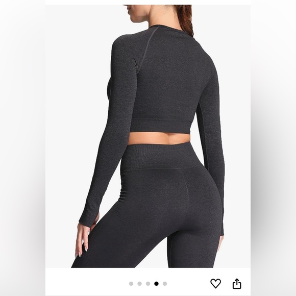 Women’s crop long sleeve work out top - Picture 4 of 11